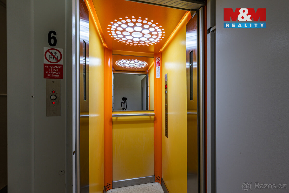 Pronájem bytu 3+1, 45 m², Karlovy Vary, ul. Krymská - 14