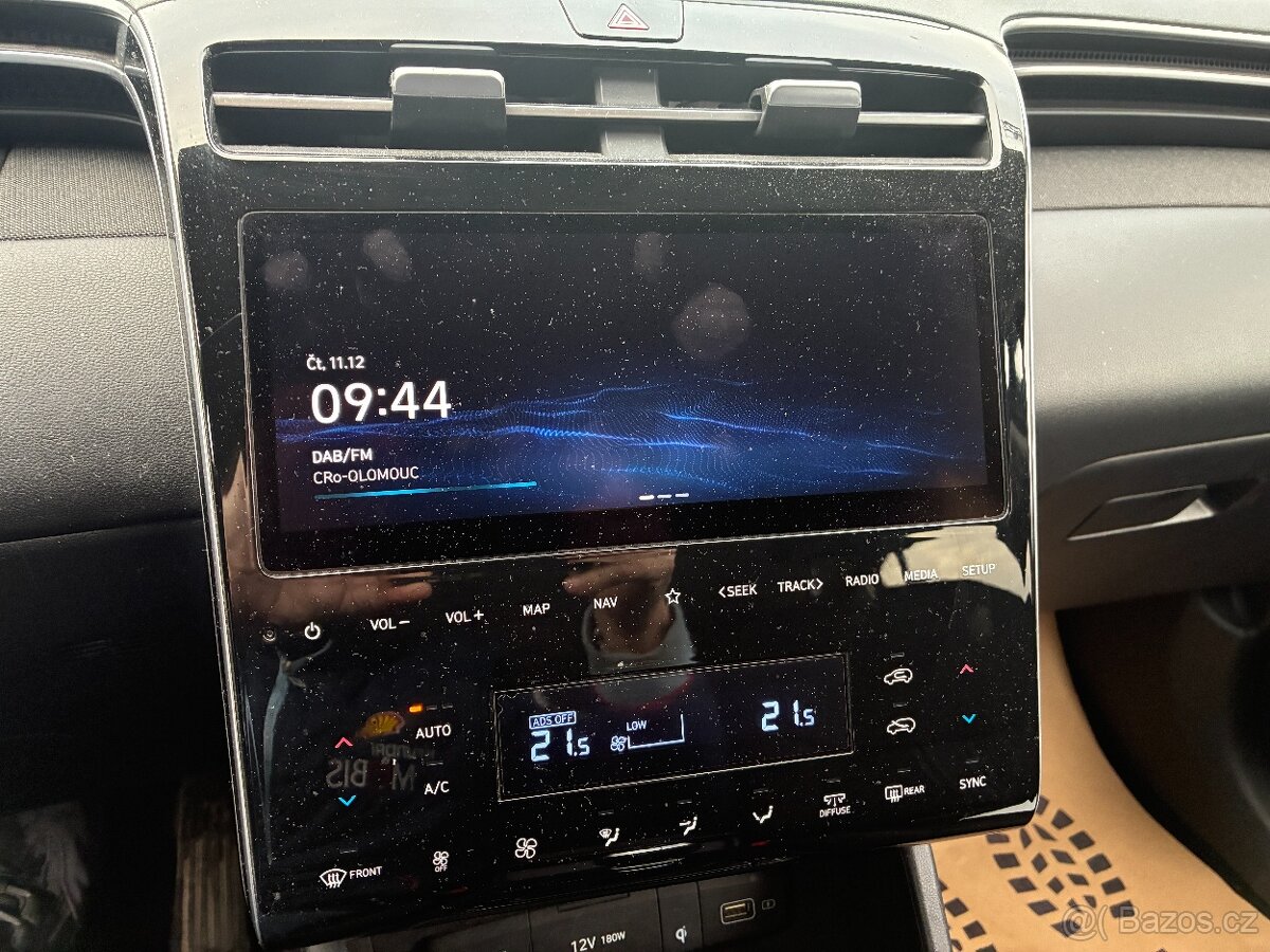 Hyundai Tucson 1.6T-GDi 110kW SMART NAVIGACE ZÁRUKA 1MAJITEL - 14