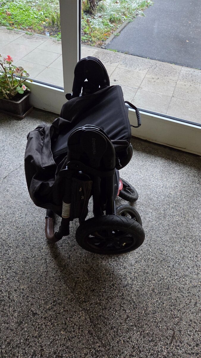 Valco baby trend 4 s příslušenstvím - 14