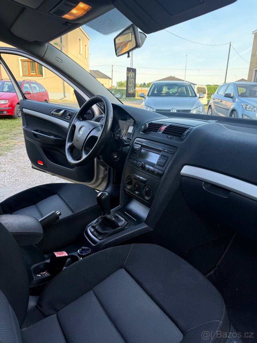 Škoda Octavia II 1.6 MPI (75 kW), r. 2006 - 14