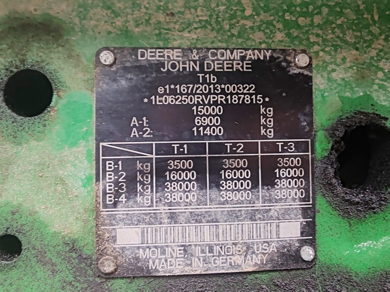 JOHN DEERE 6R250 - 14