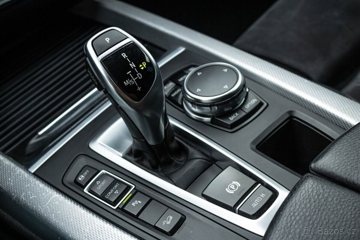 BMW X5 xDrive40d A/T M-Packet - 14