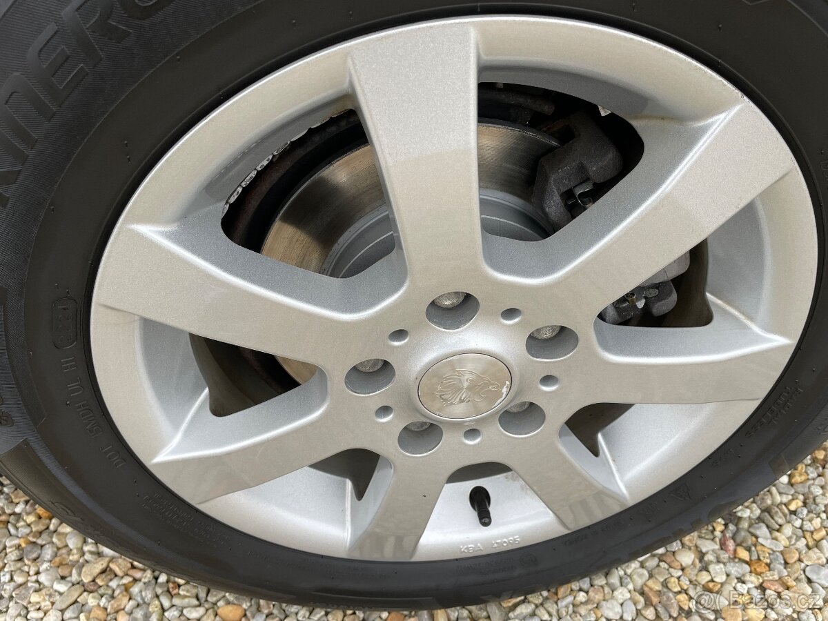 TOYOTA AURIS HYBRID LIFE 2011 NAJETO 86TKM - 14