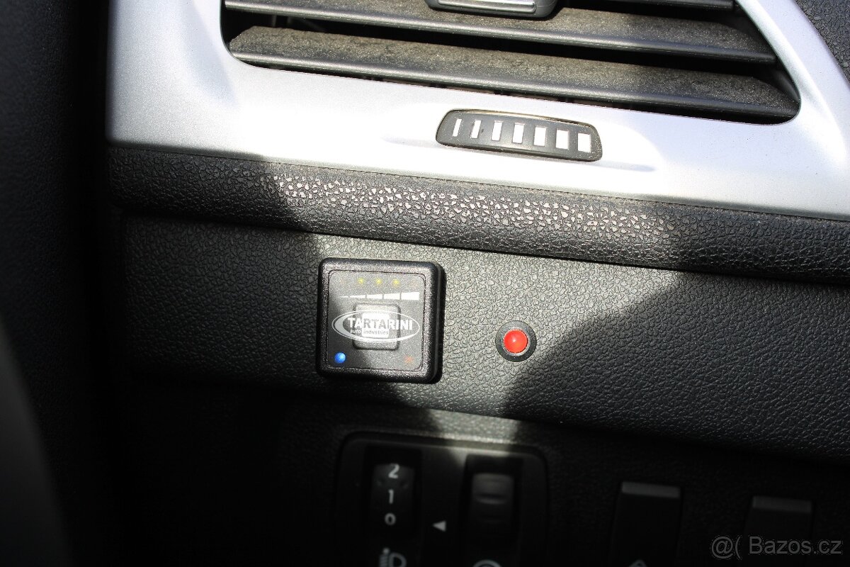 Renault Mégane, 1,6i 81KW + LPG 1.maj.,serviska, r.v. 2014 - 14