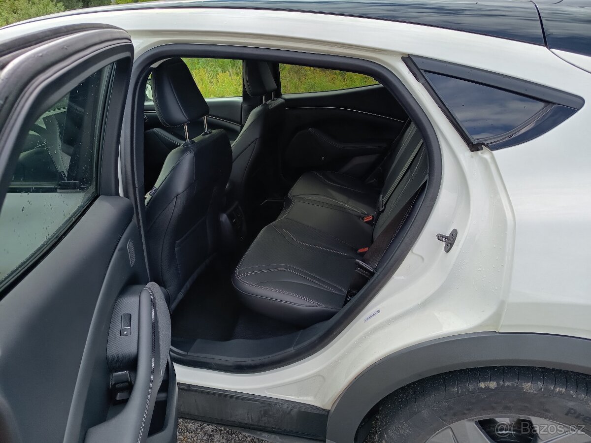 Ford mustang Mach e 99kwh - 14