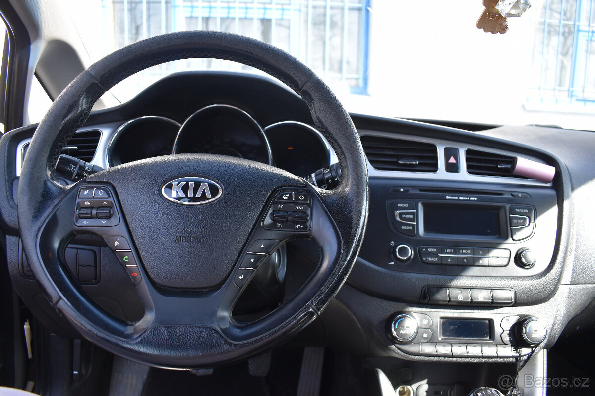 KIA CEE'D Combi 1.6 CRDi 94kW - 14