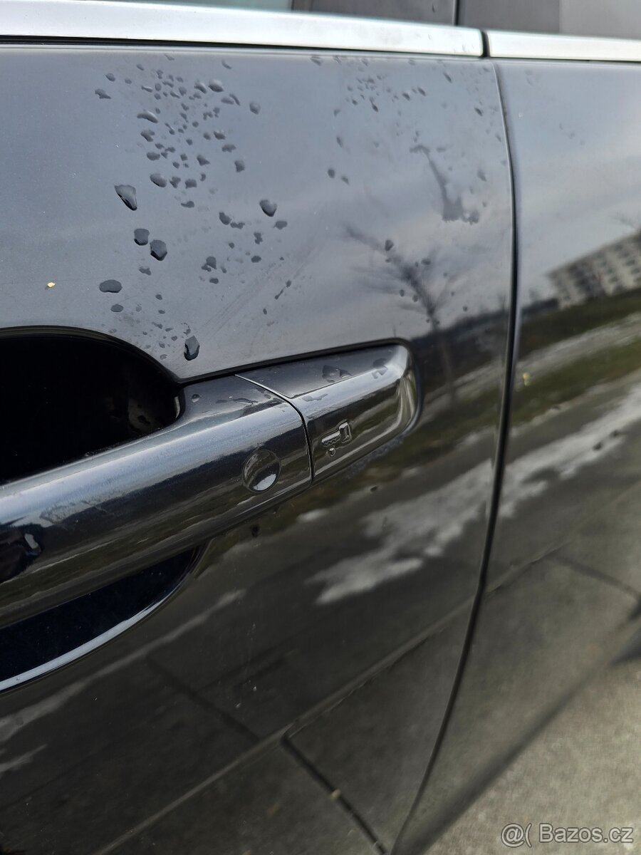 Jaguar XE - 14