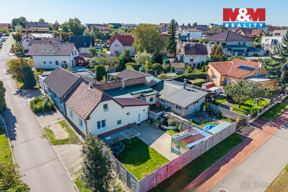 Prodej rodinného domu v Radonicích u Prahy, ulice Příčná - 14