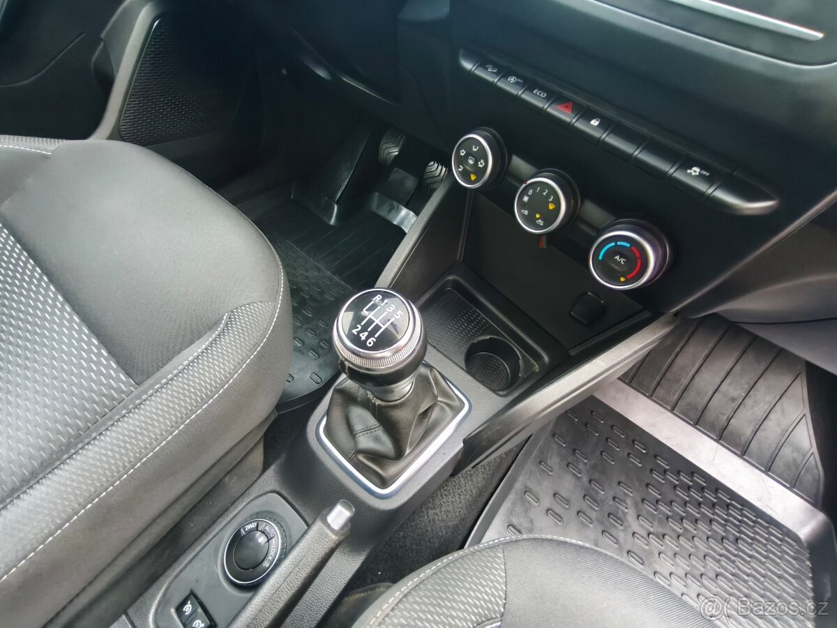 Dacia Duster 1.5 DCi 4x4,ČR,DPH,kamera,1.maj,tažné - 14