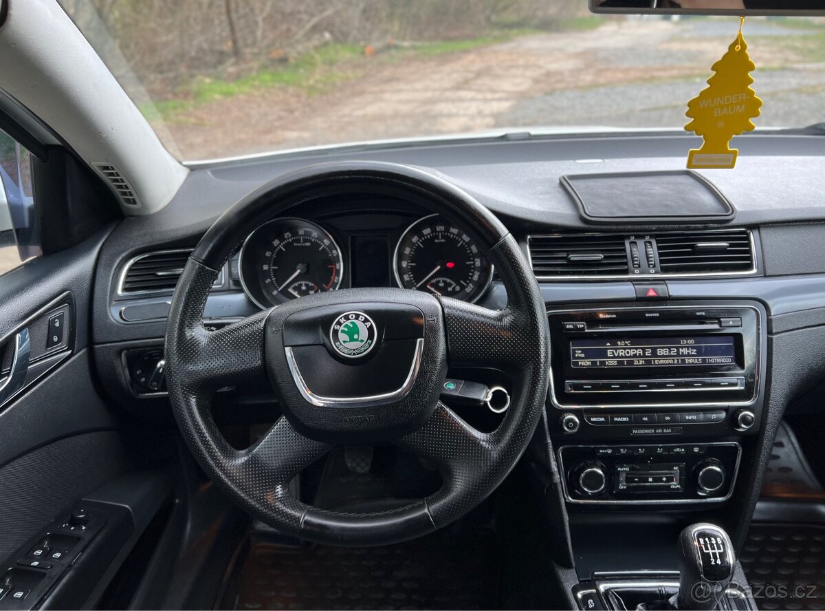 Škoda Superb 2 2010 - 14