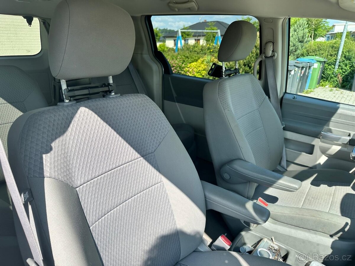 Chrysler Town Country 3,8 V6 148Kw BENZIN+LPG - 14