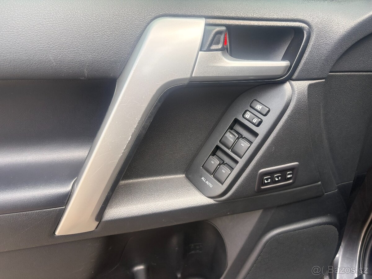 Toyota Land Cruiser GDJ 150 - 14
