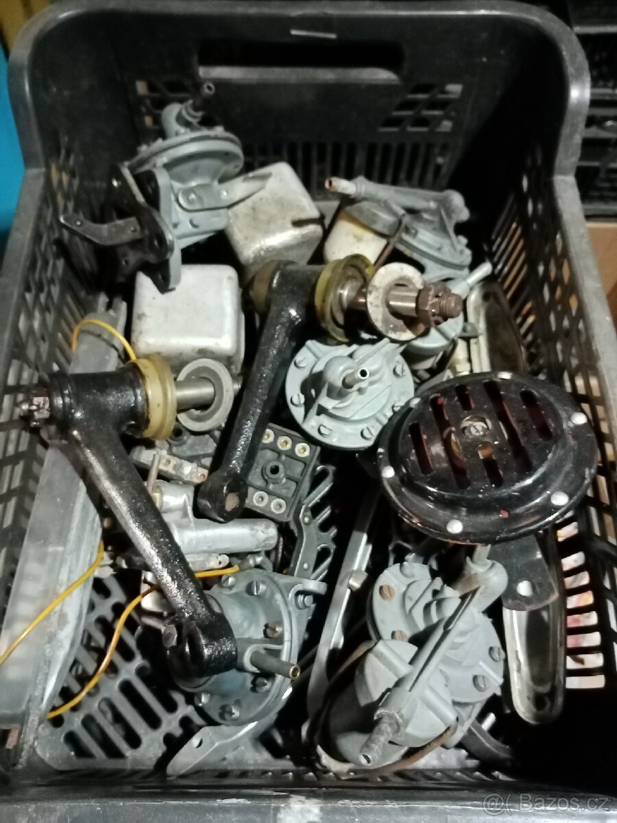 Škoda směs dílů - 14