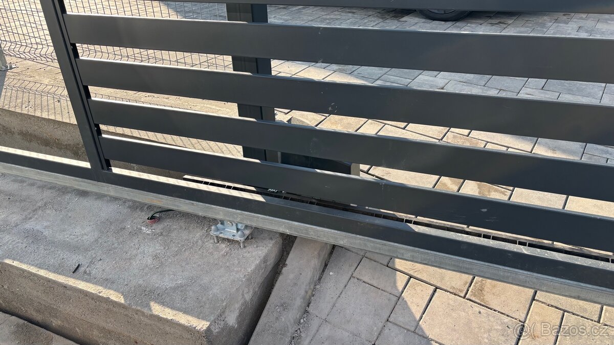 Ocelove konstrukce vrata - 14