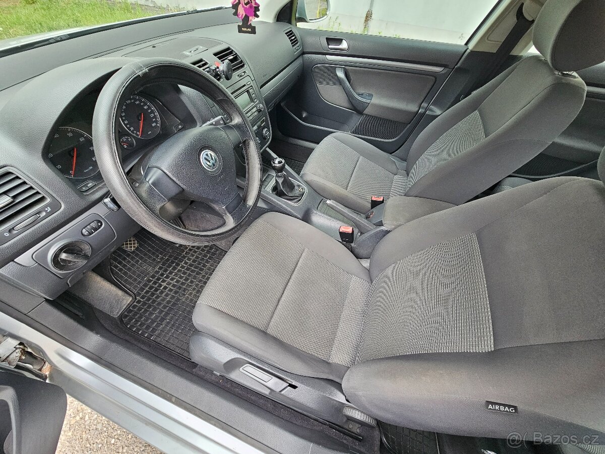 Volkswagen Jetta 1.6i - 14