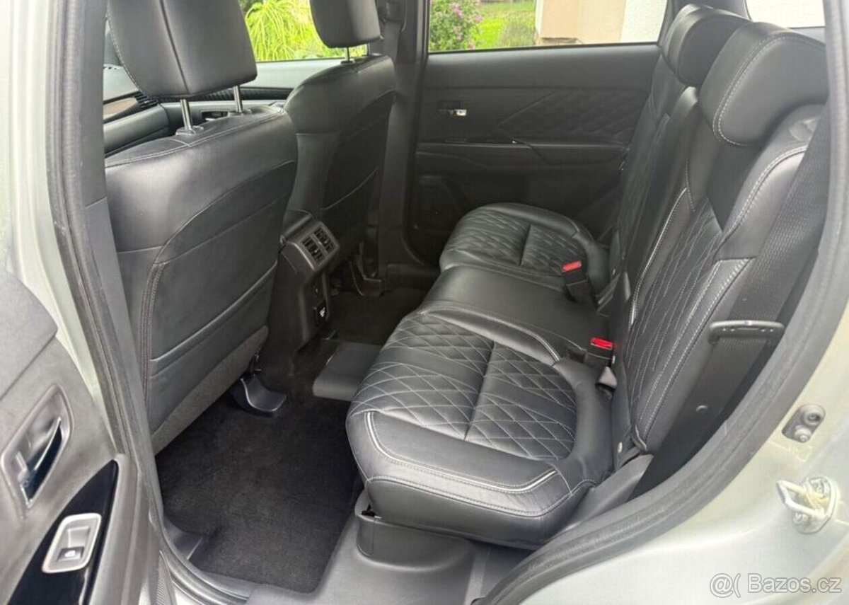 Mitsubishi Outlander, 2,4 PHEV Top 4WD odpočet DPH - 14