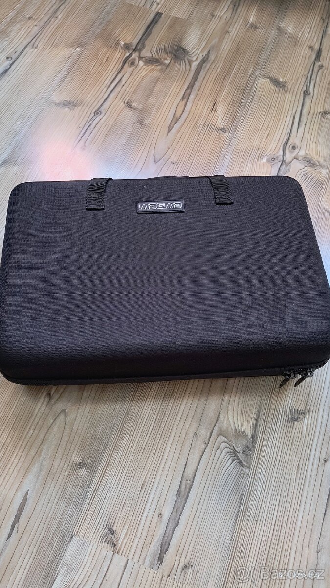 Akai MPC Live II – Beatclub Timbaland
- 14