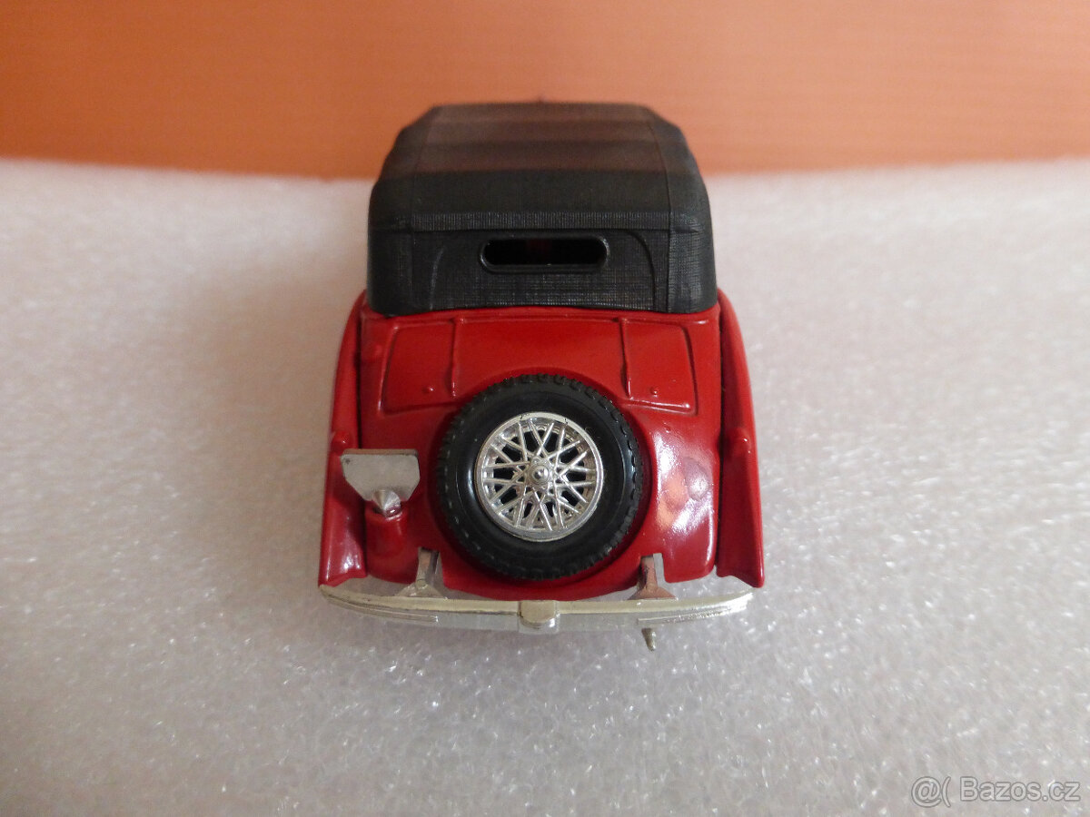 modely aut 1:43 7. - 14