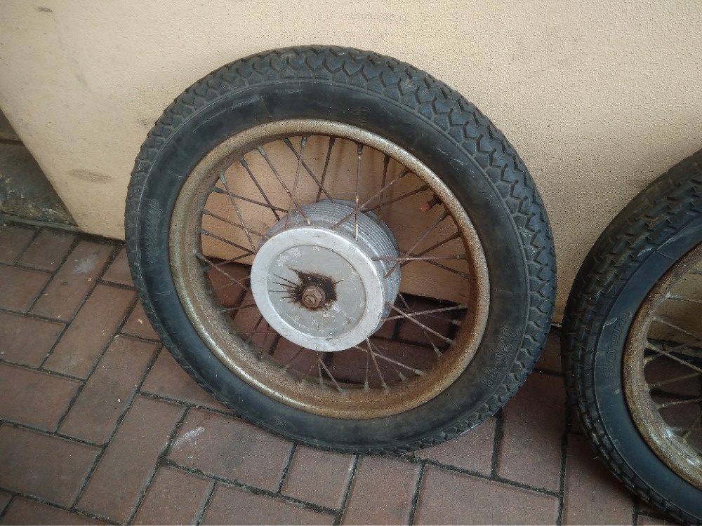 JAWA kompletní kola 16“ (3 ks) originál i původní stav - 14