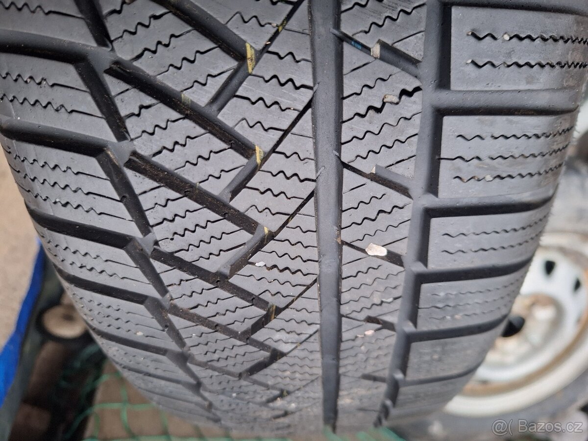 Prodám obuté zimní pneu 215/65/17 Bridgestone - 14