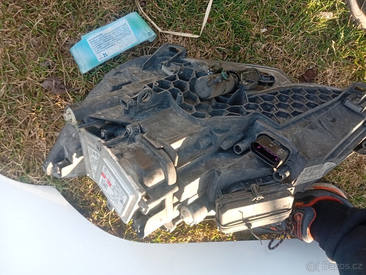 ŠKODA SUPERB 2 FACELIFT PŘEDEK, Z RV 2014 KAPOTA, NÁRAZNÍK - 14