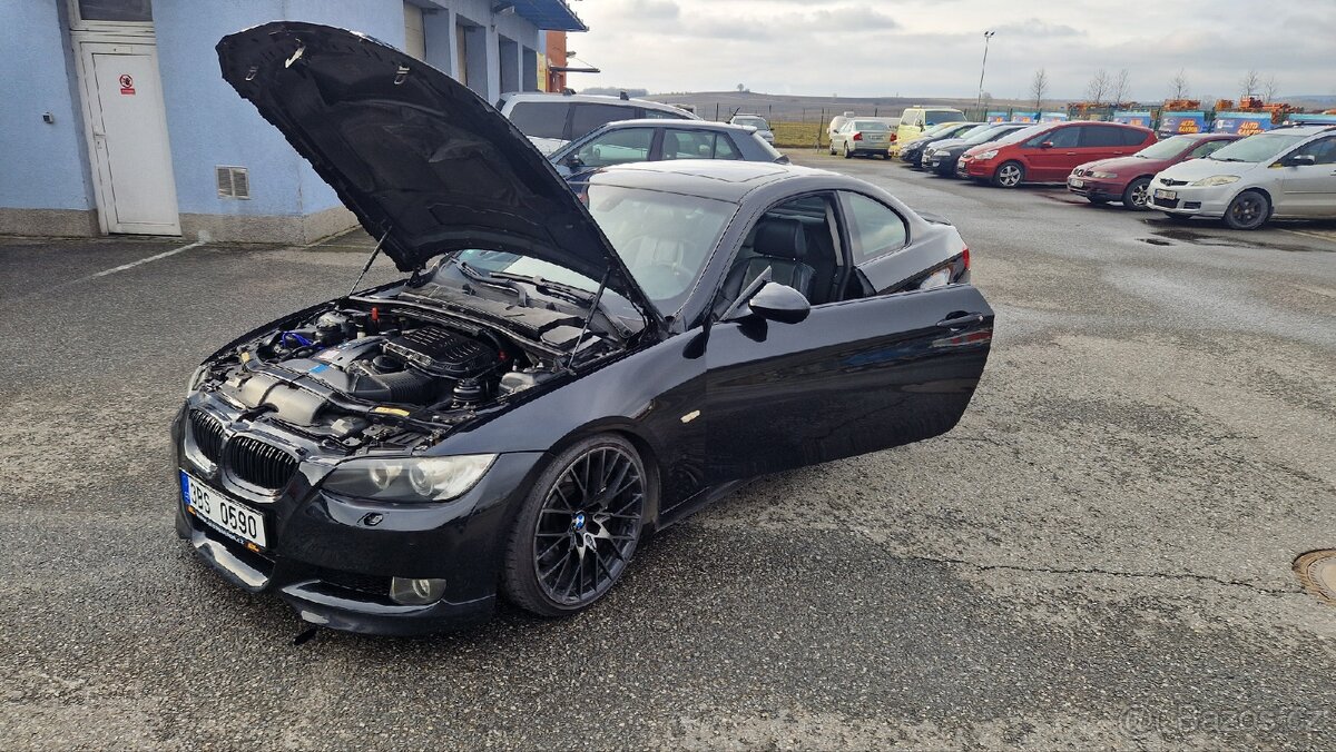 BMW 335 i E92 Sport - 14