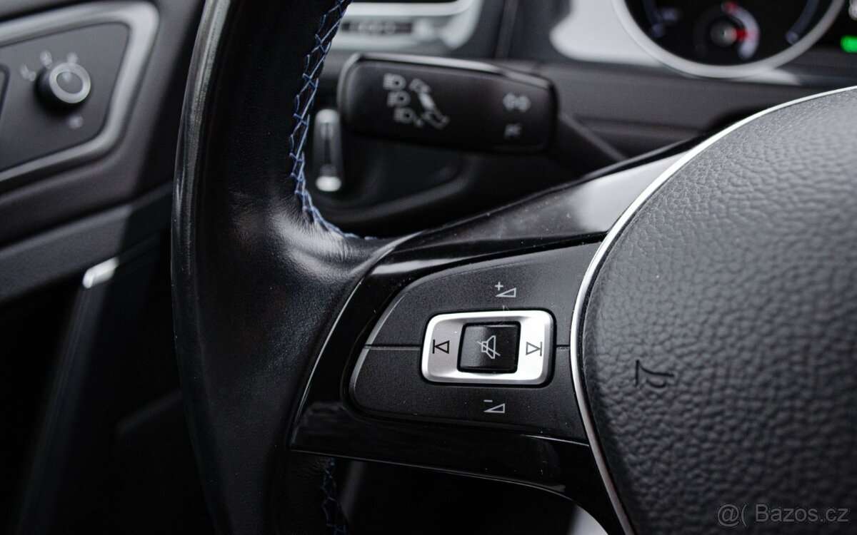 Volkswagen Golf e - 14