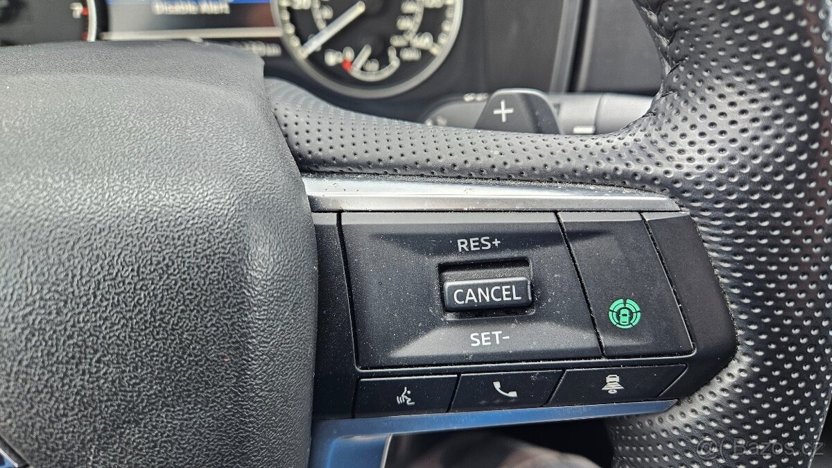 Outlander 2,4i Intense 7-míst. - 14