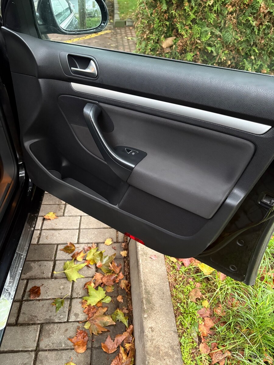 VW golf 6 variant 2.0 tdi - 14