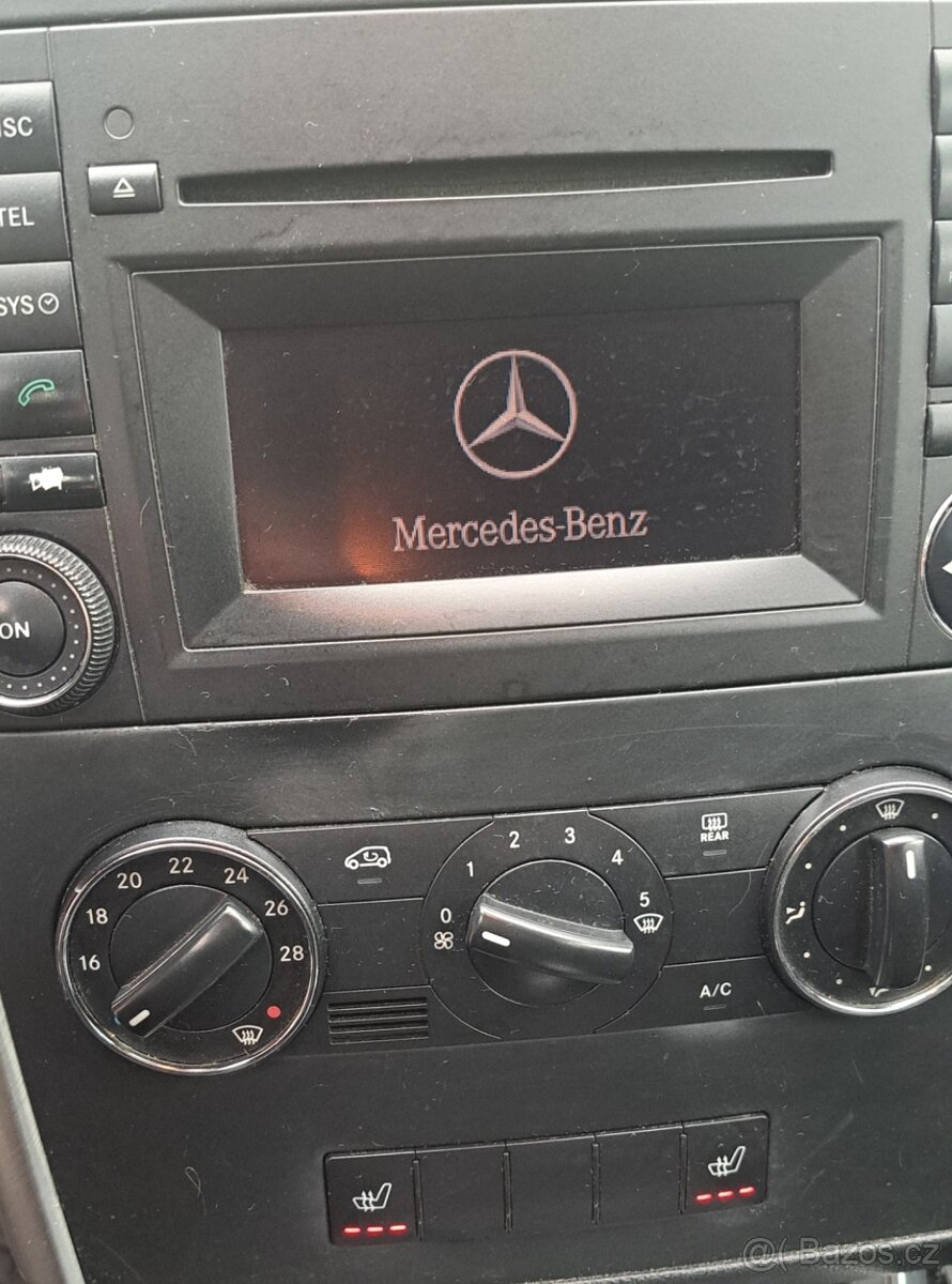 Mercedes-Benz B - 14