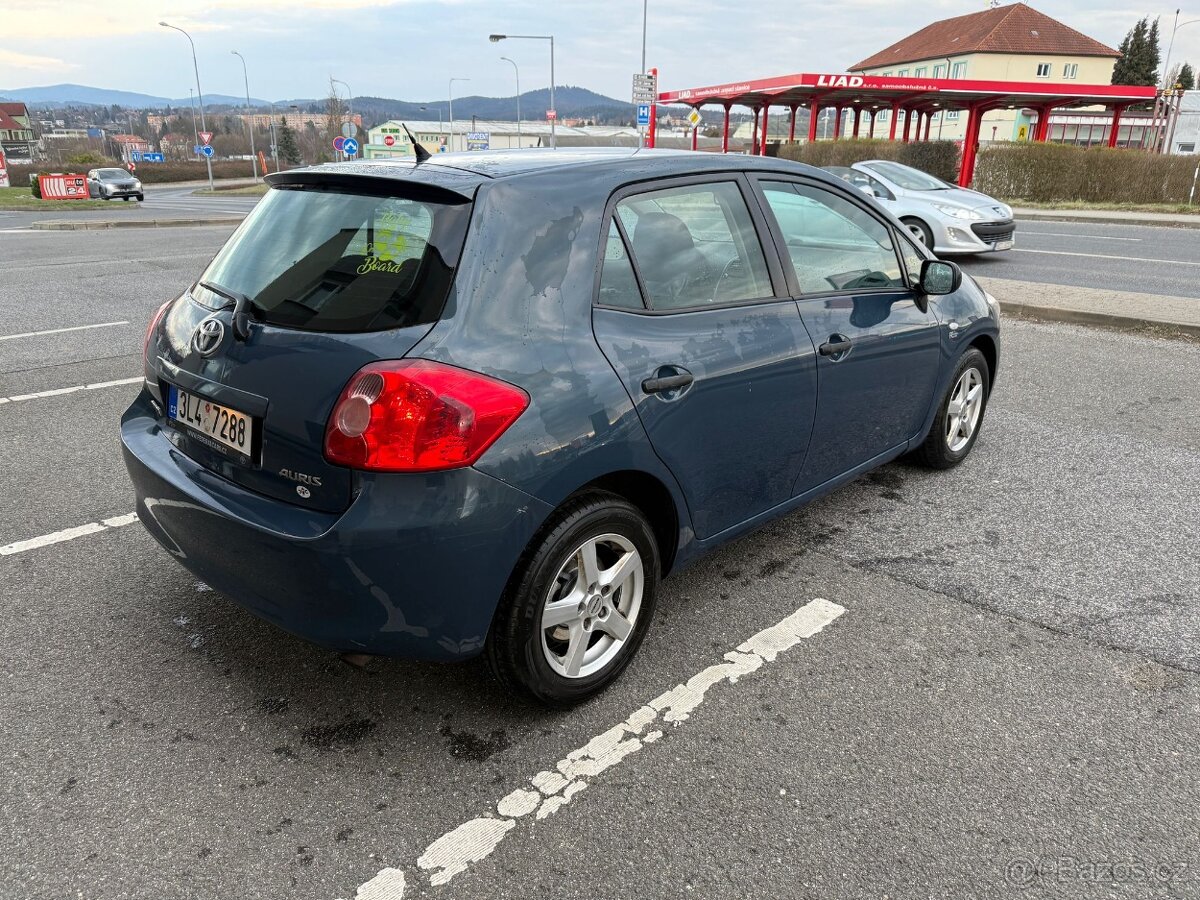 TOYOTA Auris 1.33 2008 - 14