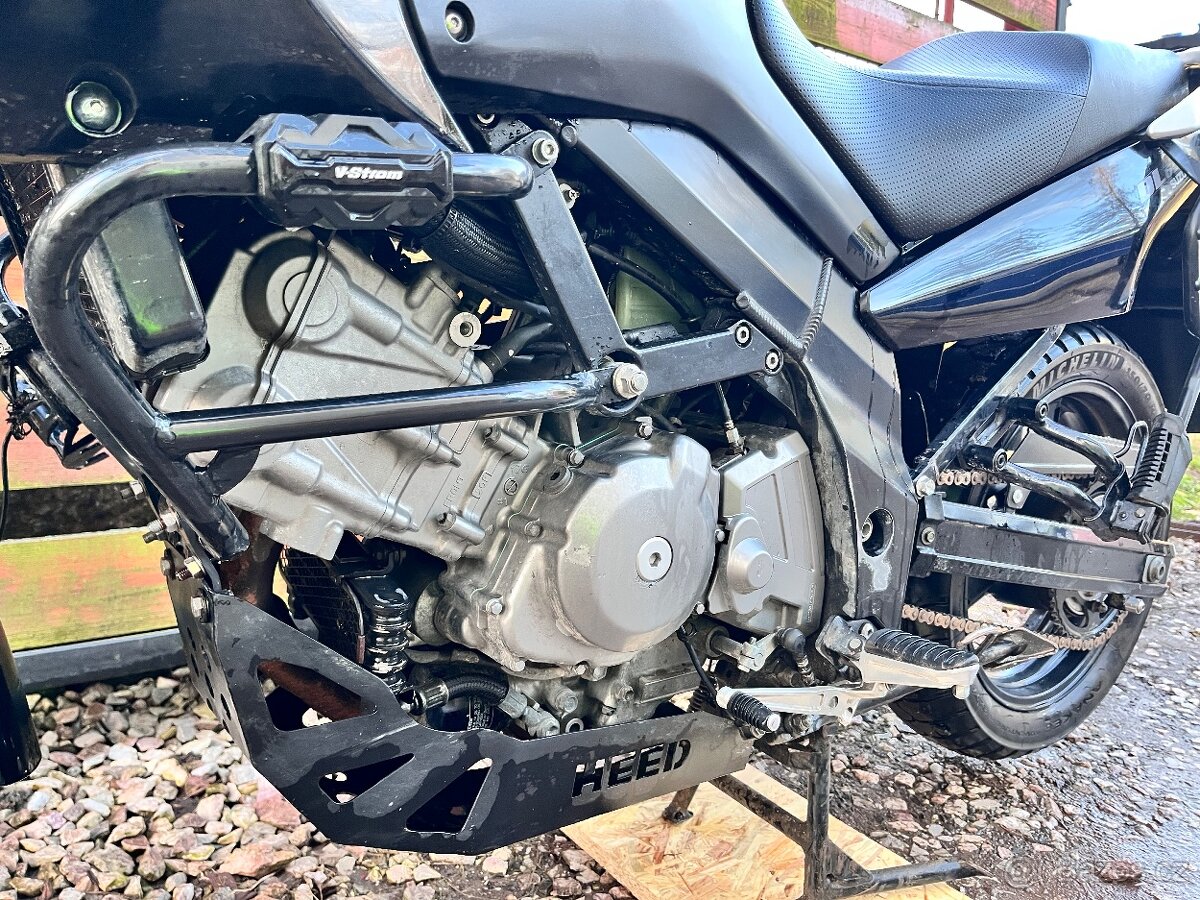 Suzuki DL 650 V-STROM - 14