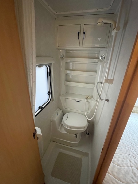 Prodám karavan Wilk 450 - 14