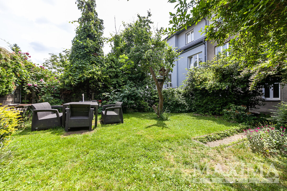 Dům 6 a více o ploše 390 m2 - Praha, Kobylisy - 14