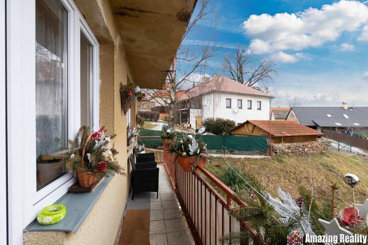 Prodej zděného bytu s garáží a balkonem, v obci Mileč - 14