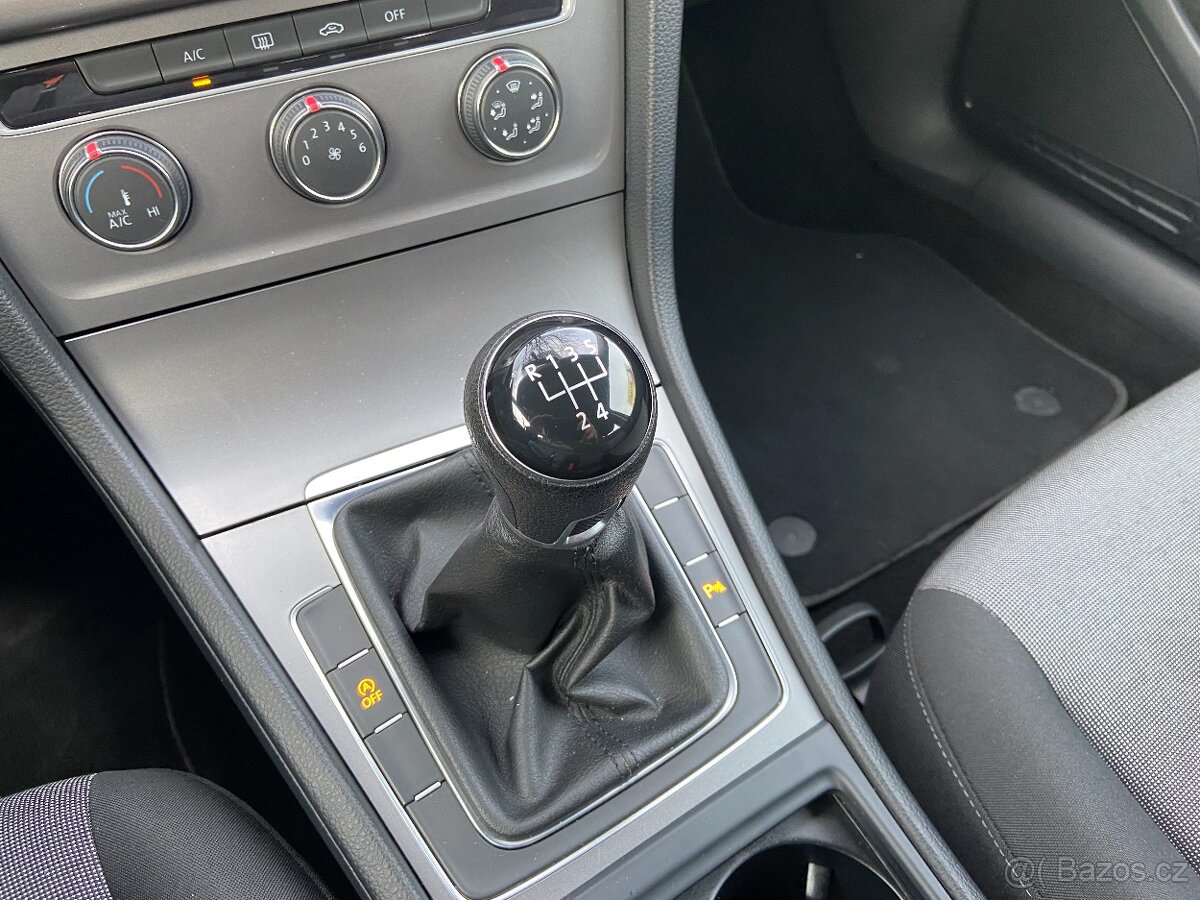 VW Golf 1,2 TSi P+Z Senzory, Klima - 14