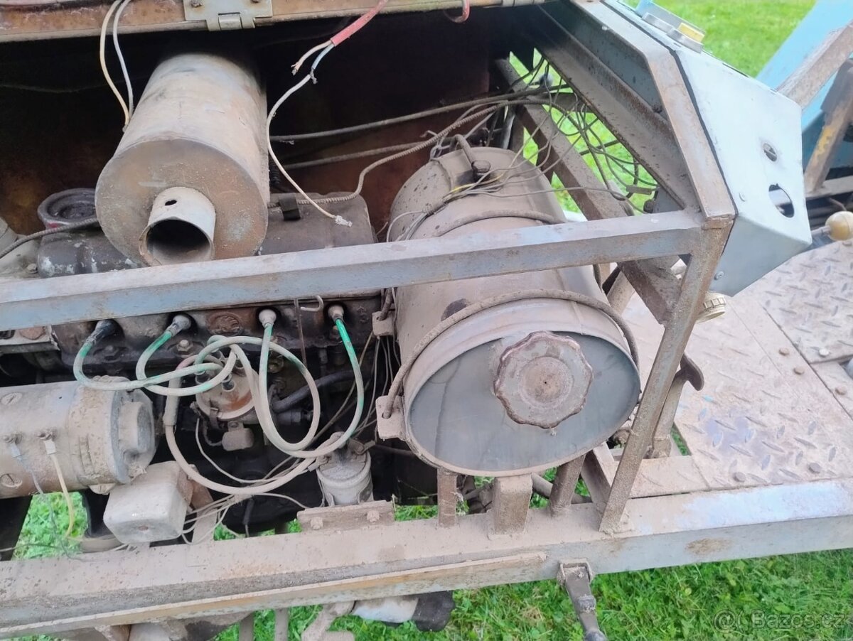 Malotraktor domací výroby s hydralikou - 14