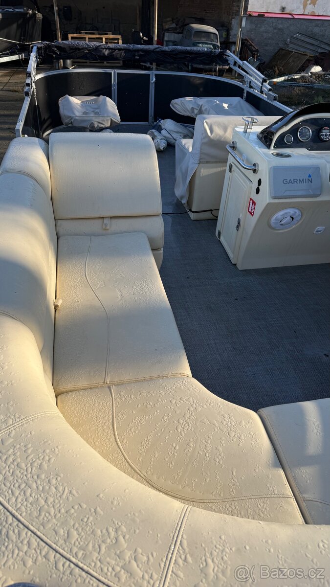 Katamaran 5/2023 dobre vybaven - 14
