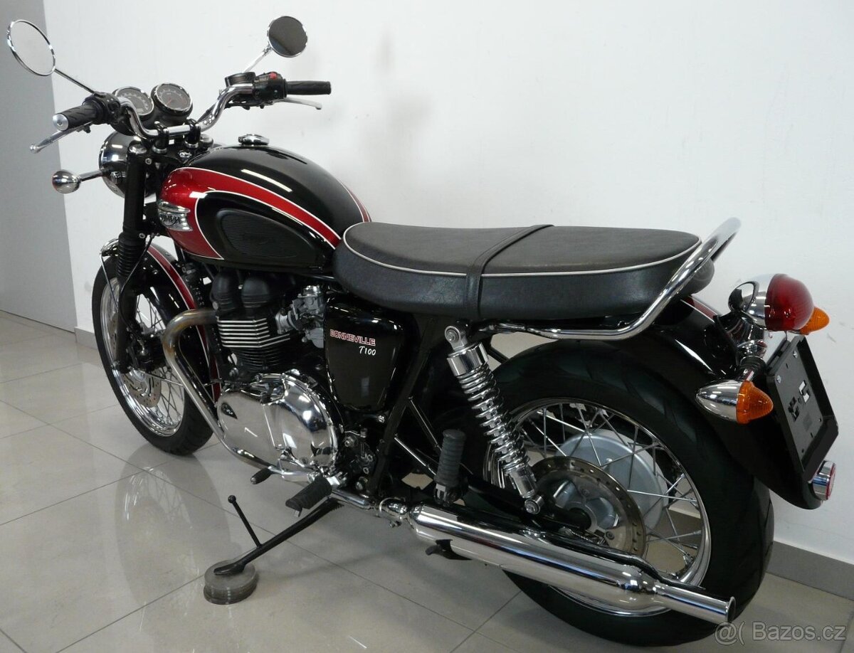 Triumph Bonneville T 100 - 14