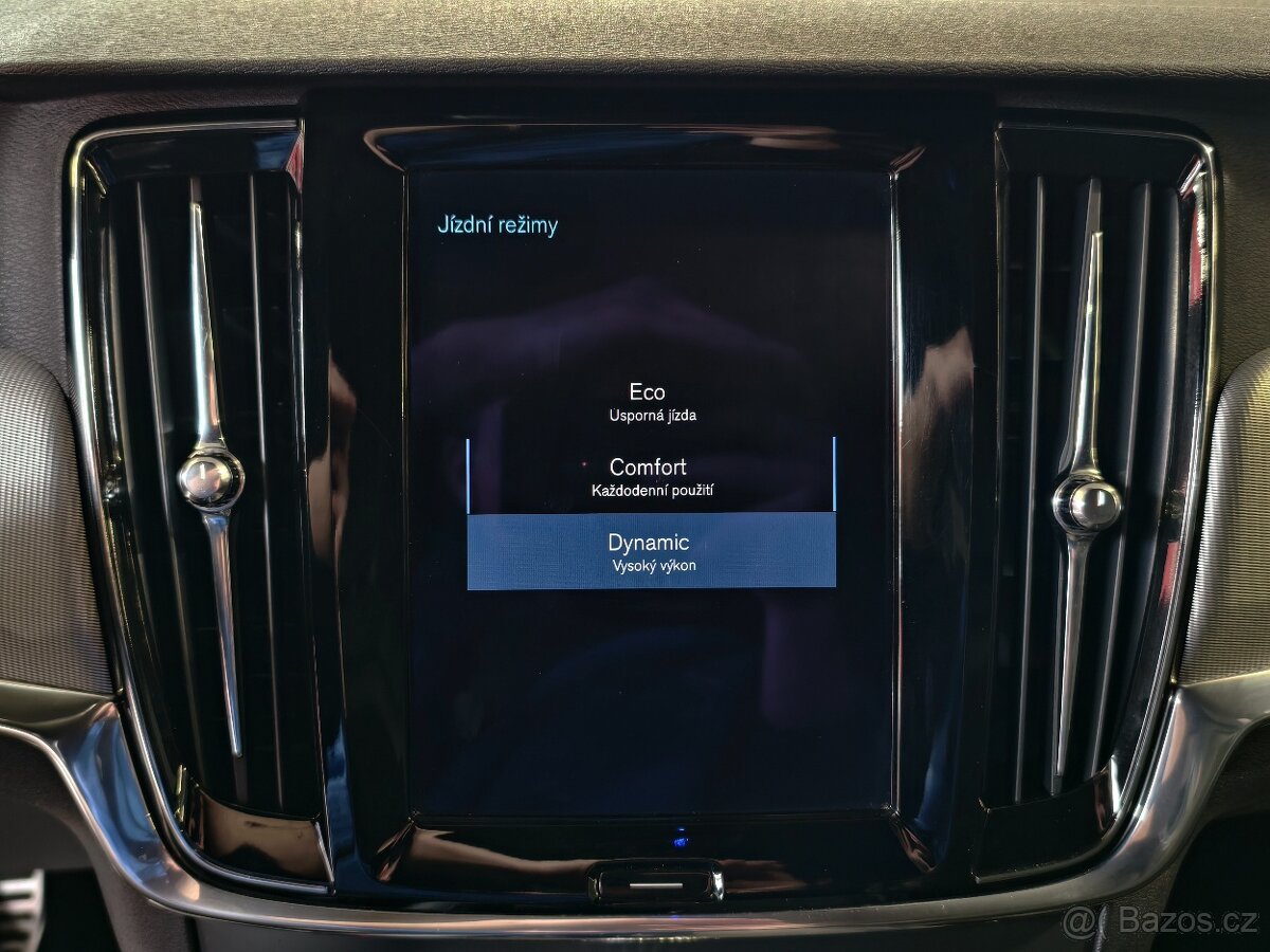 Volvo V90 2.0 D4 140kW A/T R-DESIGN, DPH - 14