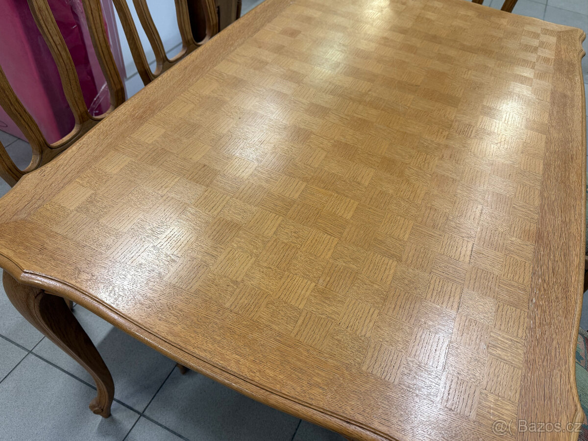 Intarzovaný dubový stůl a šest dubových židlí - 14