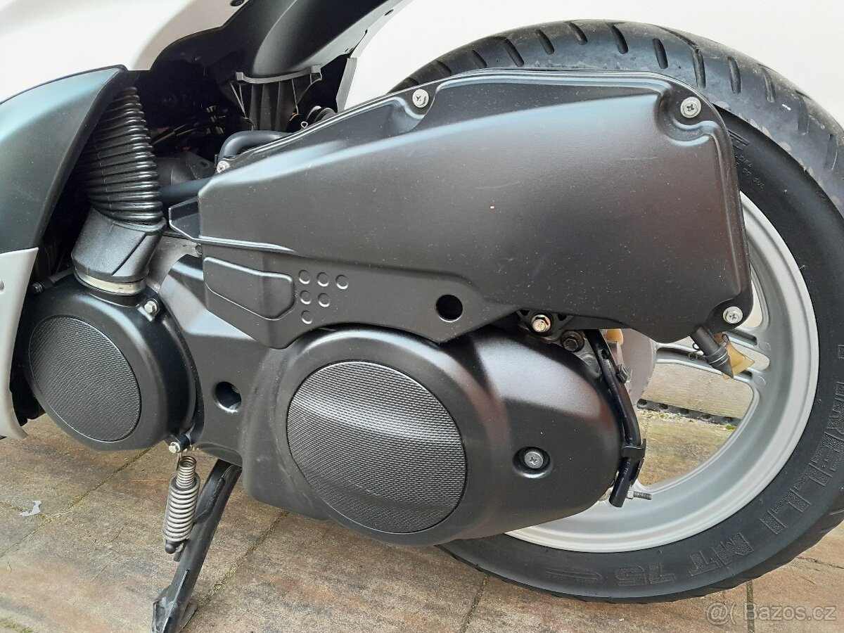 Yamaha Xenter 150, 2014, výborný stav, po servisu - 14