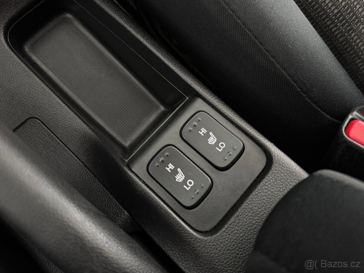 Honda Jazz 1.3i-VTEC Tempomat Vyhř.Sed - 14