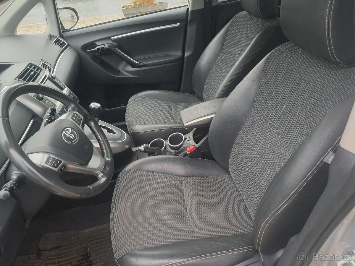 Toyota Verso 2.2 D, Automat. 110 KW, 7 mist - 14