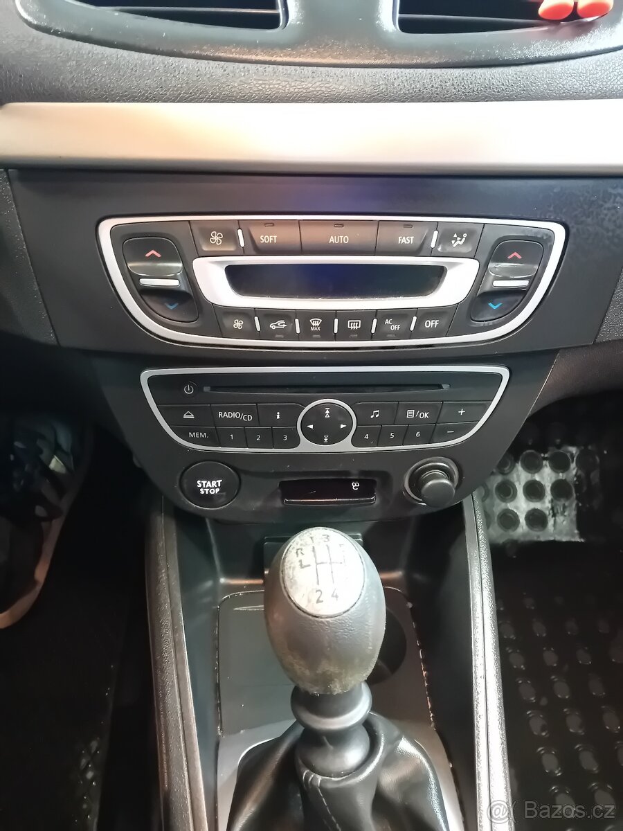 RENAULT FLUENCE 1.5 DCi EXCEPTION 2012 ČESKÁ REPUBLIKA - 14