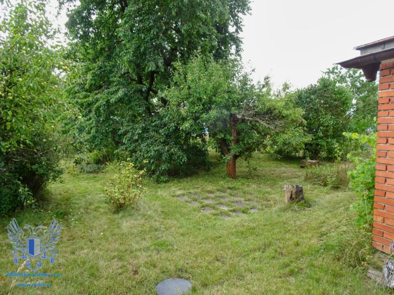 Prodej velkého pozemku v Hrdlořezích - 14