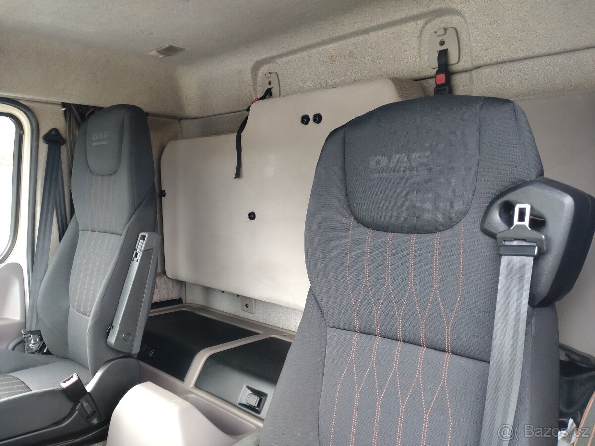 DAF LF 320 FA - 18t - 18 Europalet - Čelo - Lůžko - 14