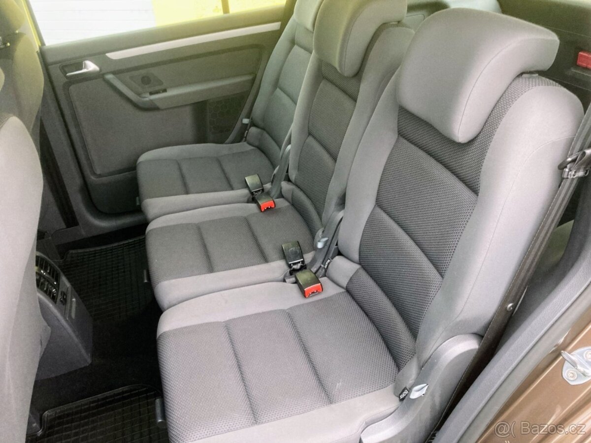 Volkswagen Touran 1.6 TDi (77 kW) - 14