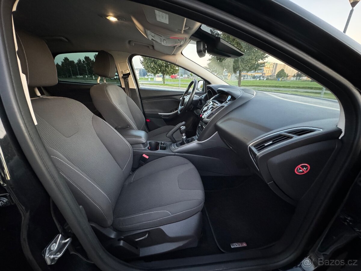 Ford Focus - 2012 - (vyhořelý) 1.6t 134KW - 170.455km - 14