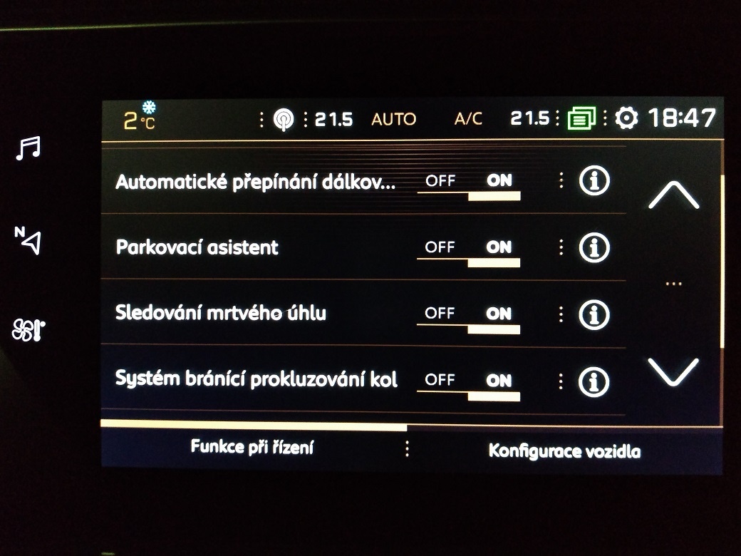 2021_PEUGEOT 308 II combi HDI_1.maj,kupa v ČR_199000Kč netto - 14